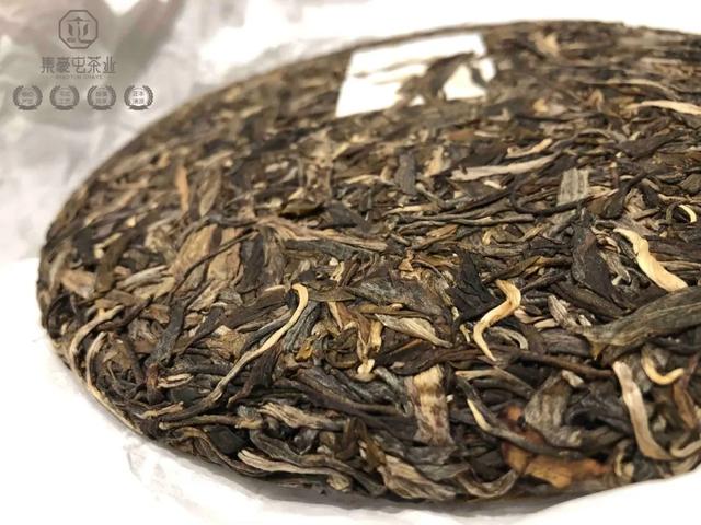 果韻花香,一盞清茗酌知音