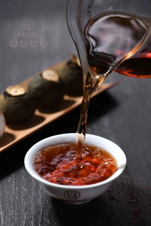 小青柑上的白霜，是發霉了嗎？