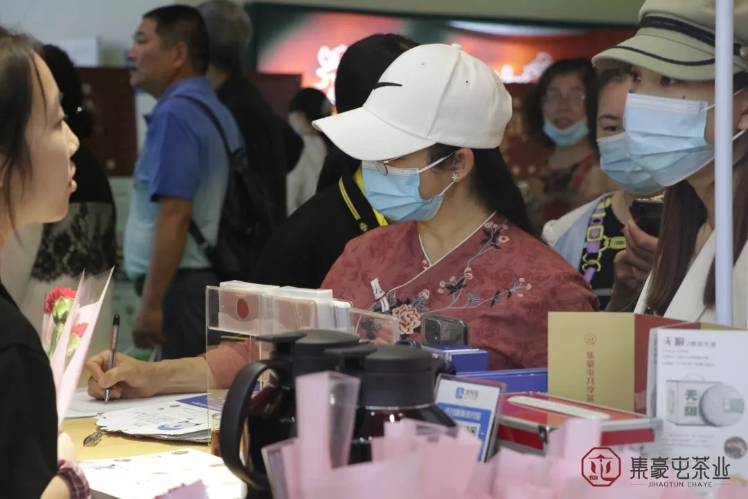 母親節(jié),讓我們以茶敬愛