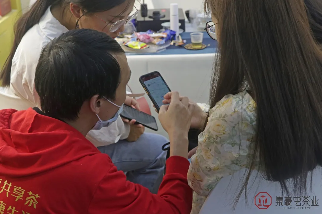 母親節(jié),讓我們以茶敬愛